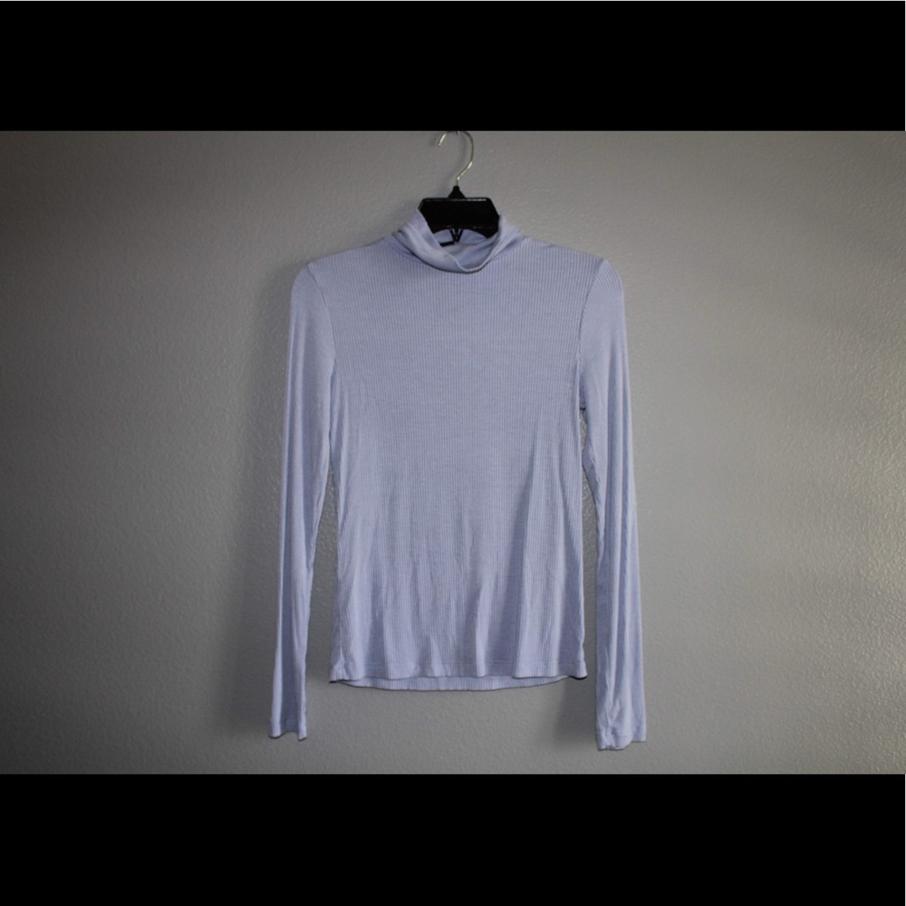 Turtle neck long sleeve (MEDIUM)